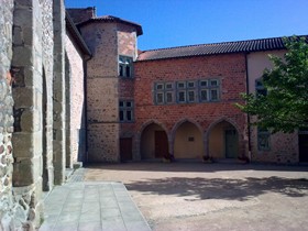 Cloître de Pommiers